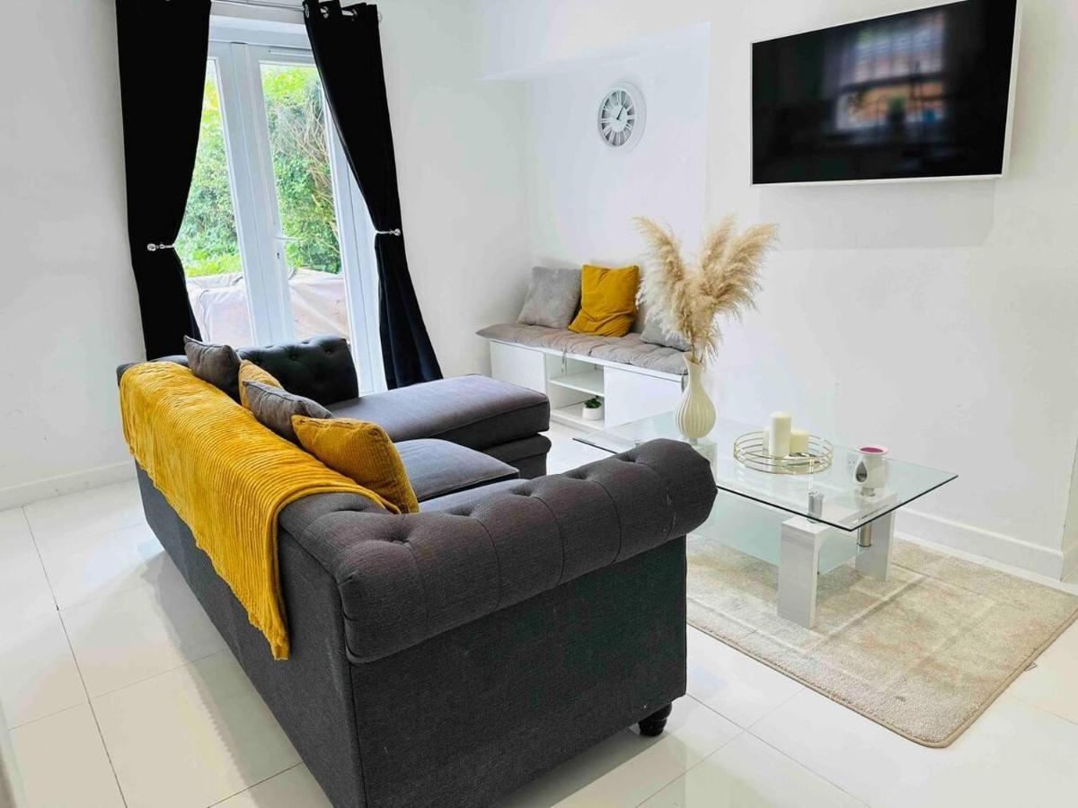 Charming 3-Bed Home Minutes From City Centre Nottingham Zewnętrze zdjęcie