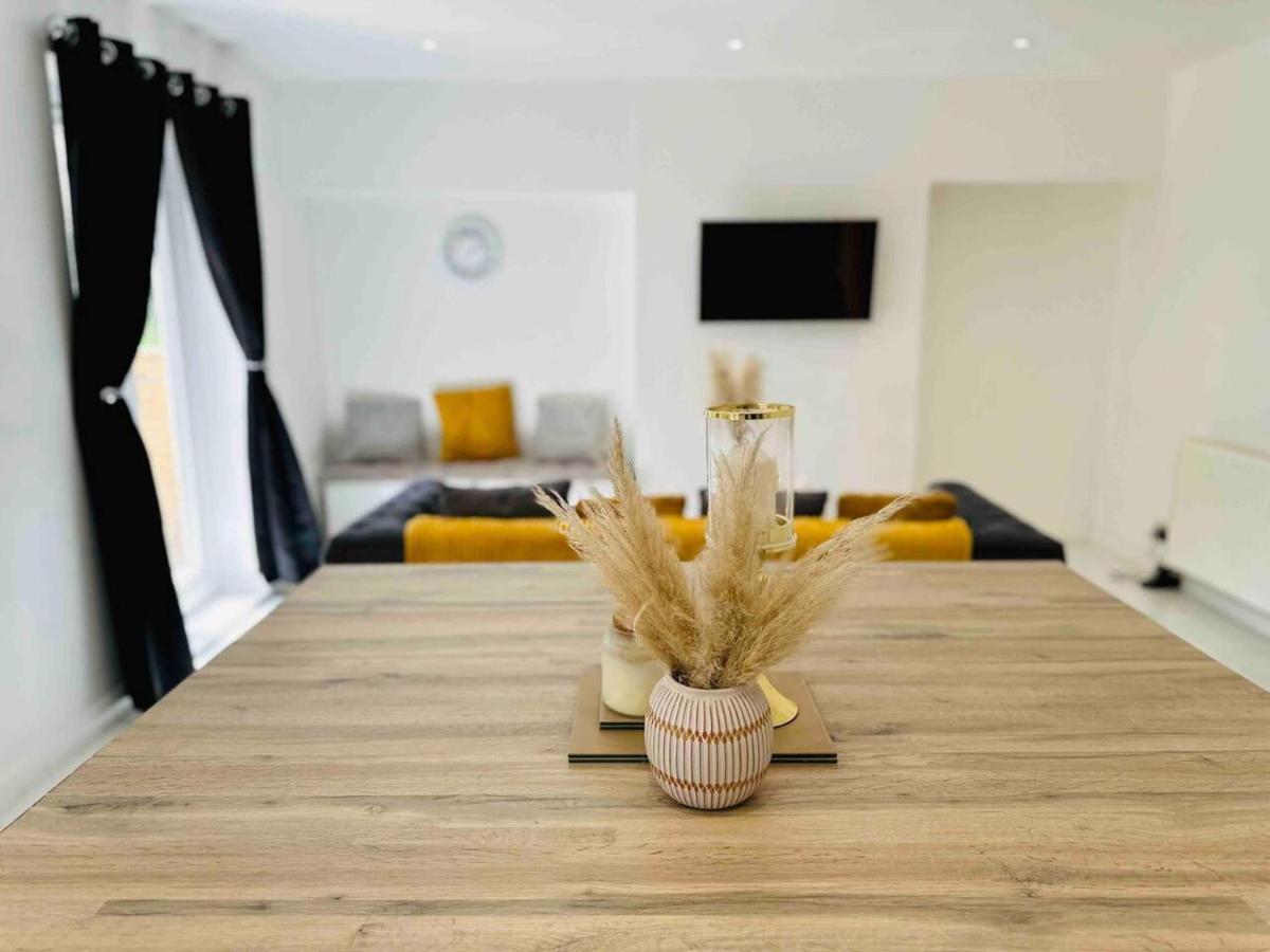 Charming 3-Bed Home Minutes From City Centre Nottingham Zewnętrze zdjęcie