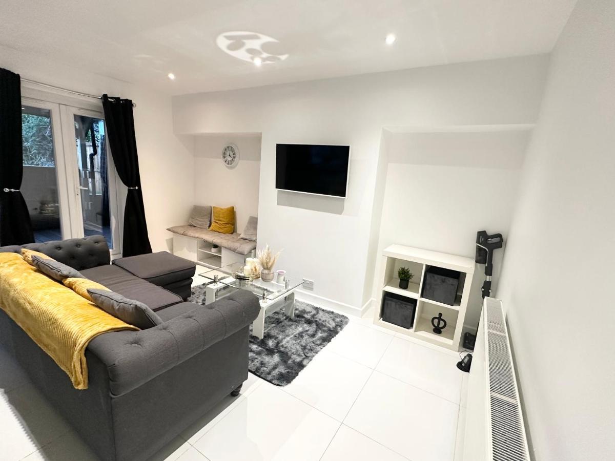 Charming 3-Bed Home Minutes From City Centre Nottingham Zewnętrze zdjęcie