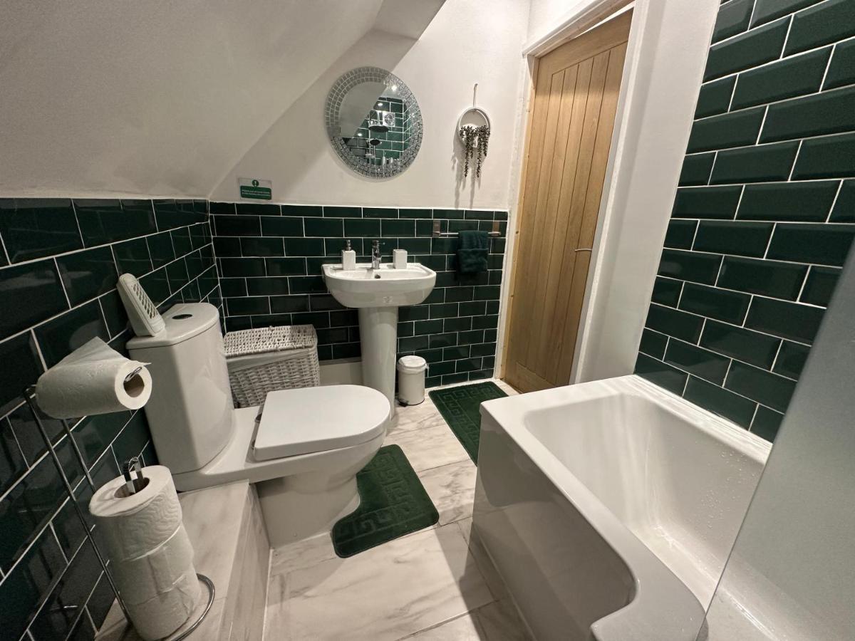 Charming 3-Bed Home Minutes From City Centre Nottingham Zewnętrze zdjęcie